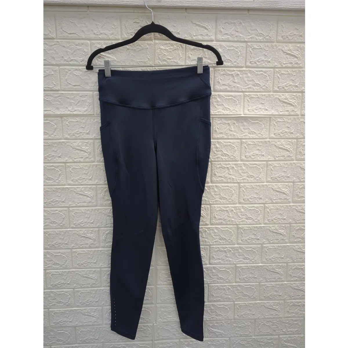 Lululemon Fast and Free HR Thermal Tight 28 Women`s Size 8