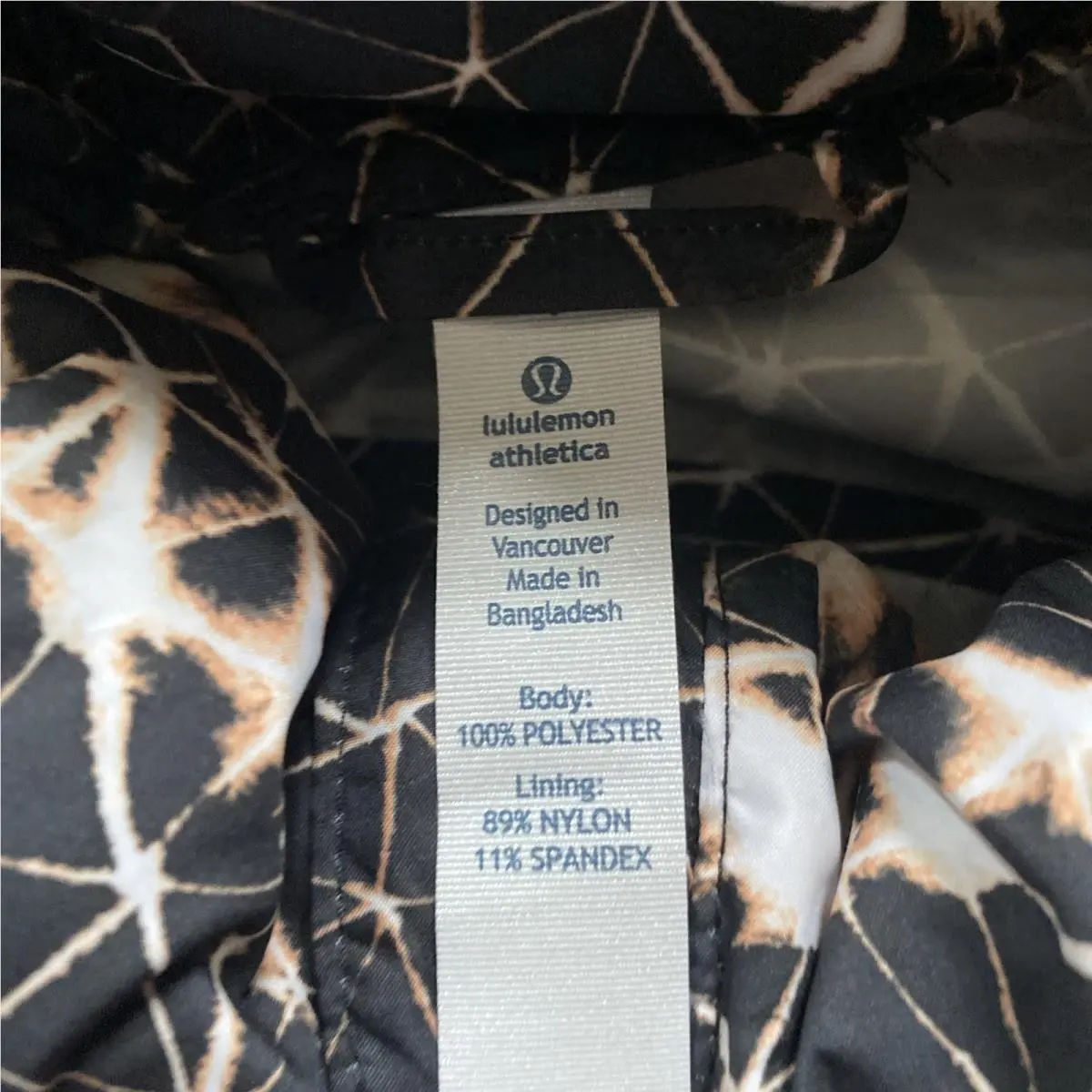 Lululemon clothing - Multi-Color, Manufacturer: SCMX 2