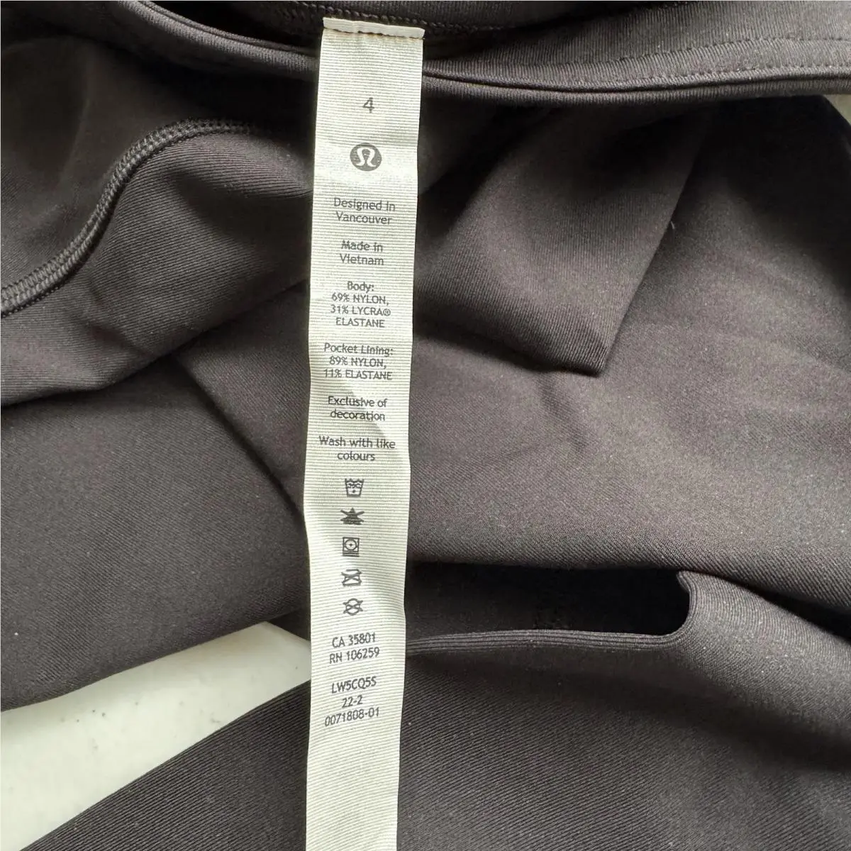 Lululemon clothing - Black 9