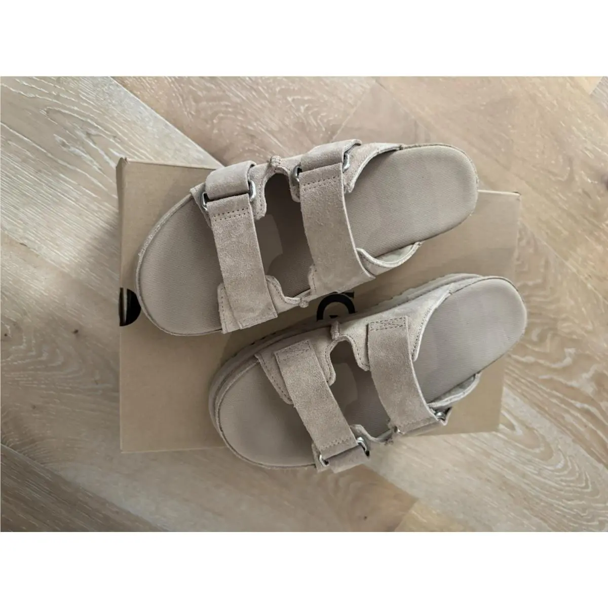 Ugg Goldenstar HI Platform Slide Sand Women`s Shoes Sandals Size 9