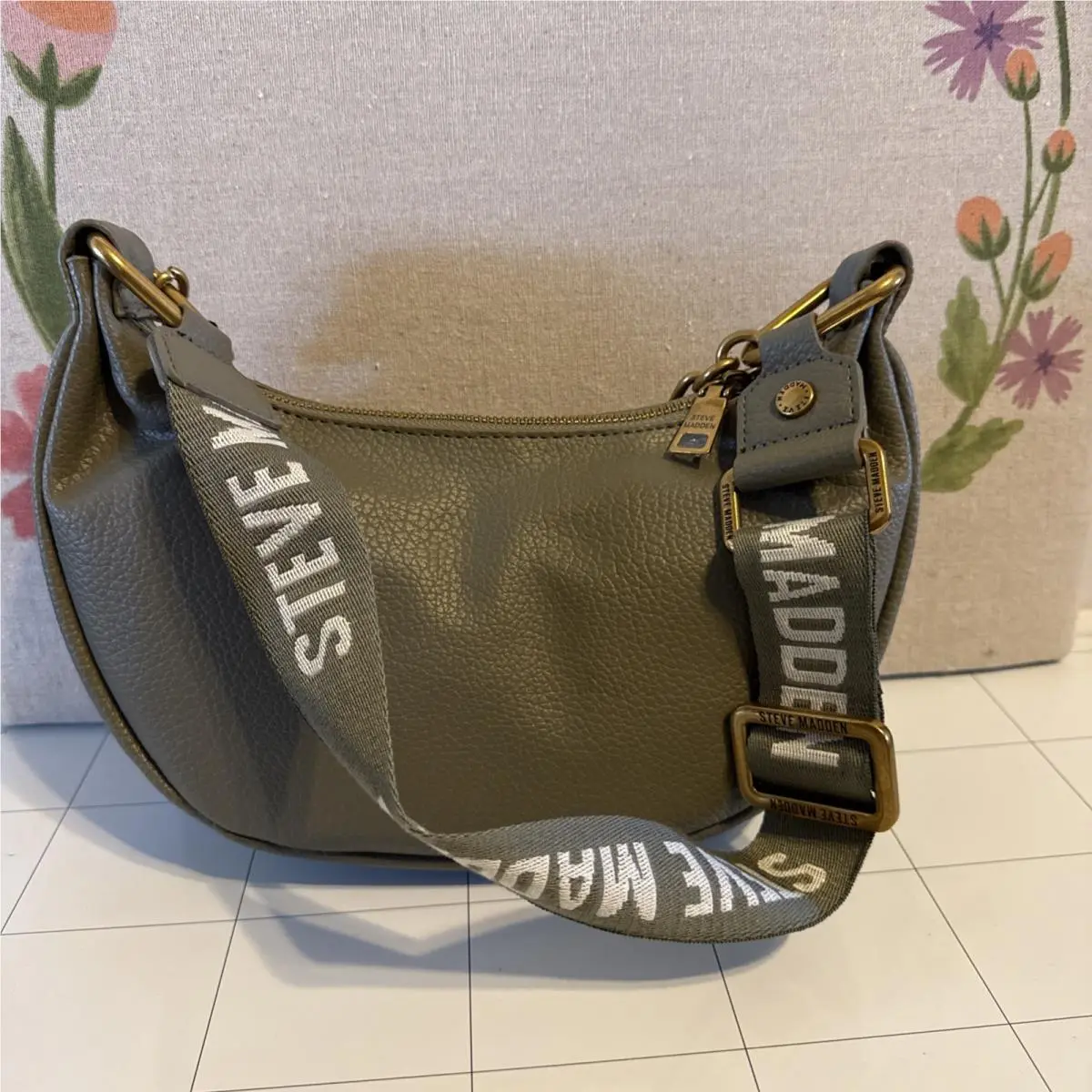 Steve Madden Light Olive Bmileyy Shoulder