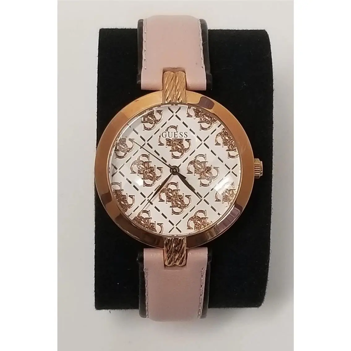 Guess Luxe Ladies Rose Gold Tone Wristwatch Analog Quartz Leather Strap GW0027L2