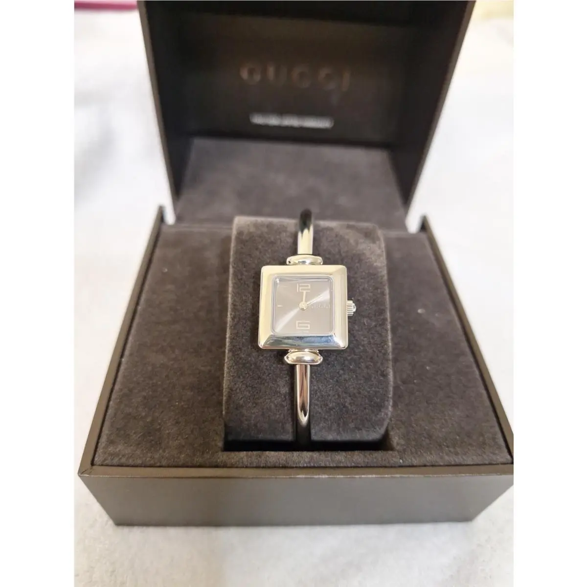 Gucci 1900 Serie Stainless Steel Watch YA019511