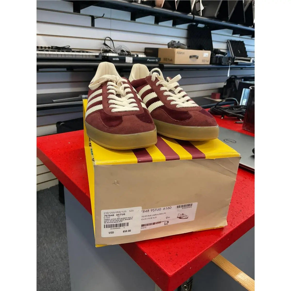 Adidas Gazelle X Gucci Burgundy Velvet Sneakers Shoe Men’s 10 Nja
