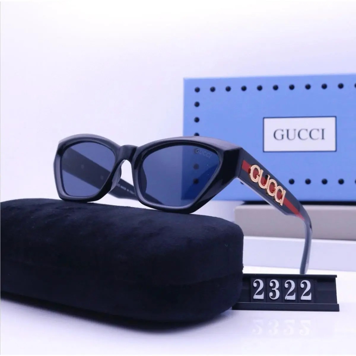 Gorgeous Gucci Sunglasses GG0702SK w/ Gucci Case ID Card Cleaning Cloth
