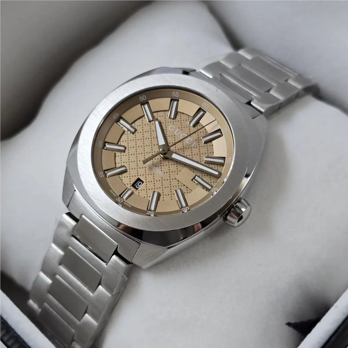 Gucci YA142315 GG2570 Men`s Brown Dial Stainless Steel Swiss Watch For Gift