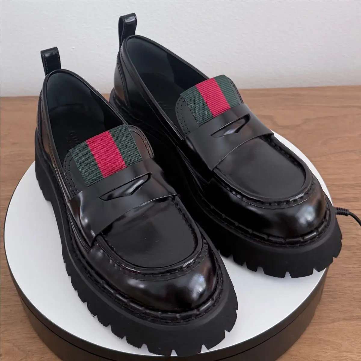 Gucci 806399 Black Leather Lug Sole Web Stripe Penny Loafers Size 37