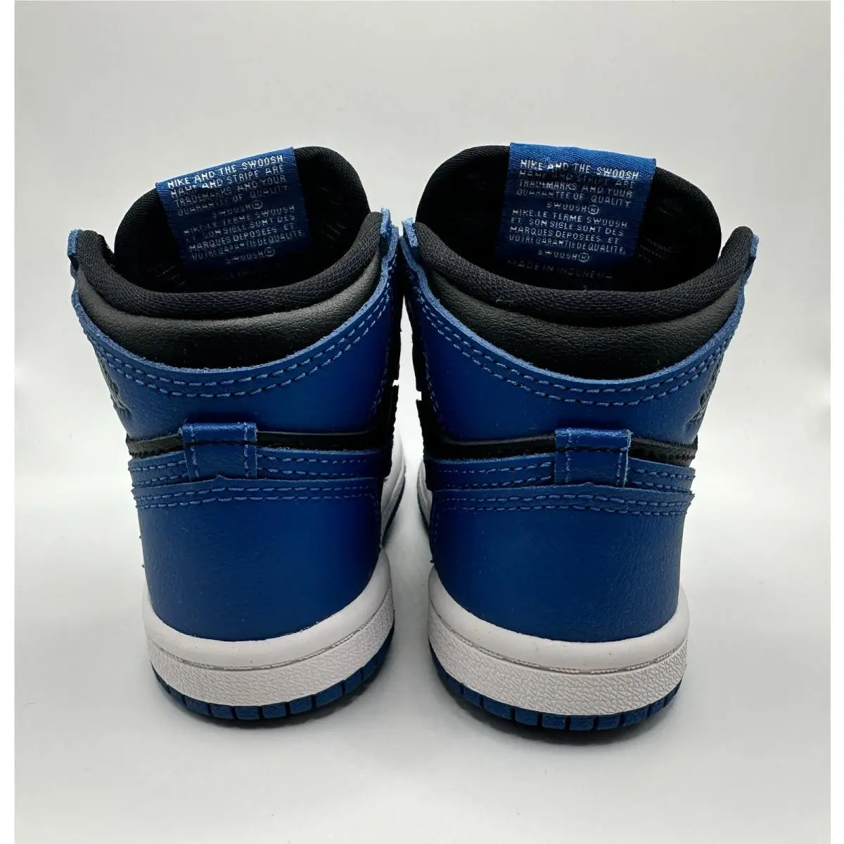 Nike shoes - Air Jordan 1 - Air - Blue 2