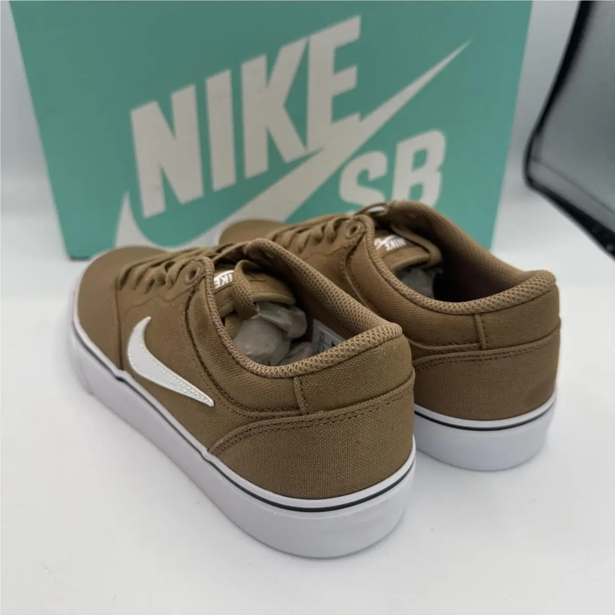 Nike shoes - Nike Sb Chron 2 Canvas - DM3494-200 - Brown 3