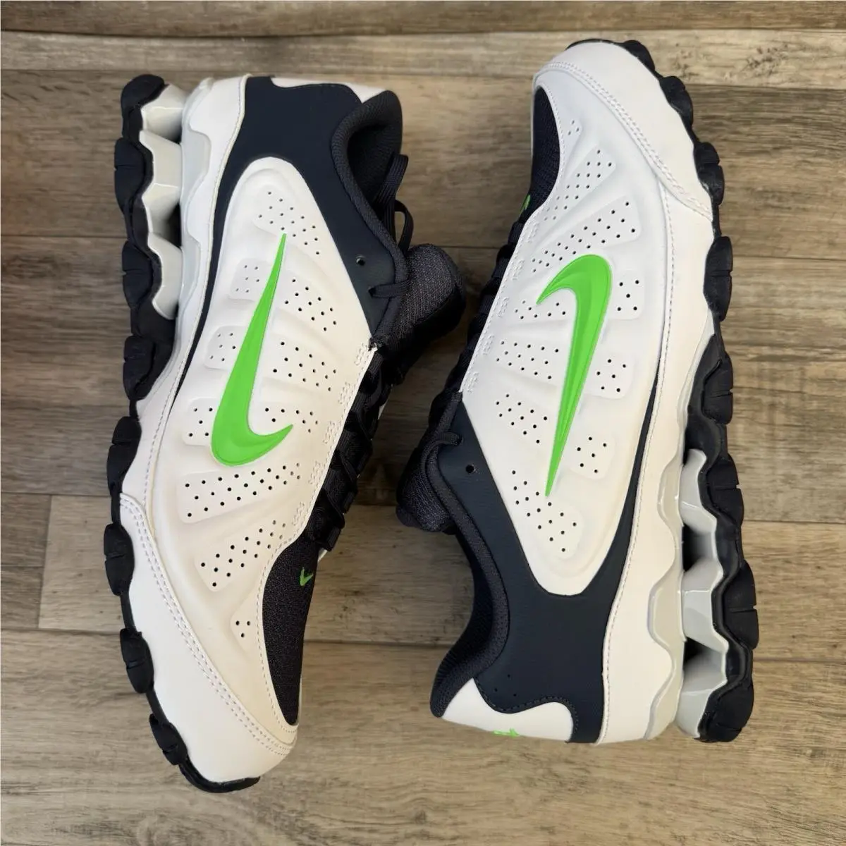 Nike shoes - Nike Reax 8 NSW SL - White 1