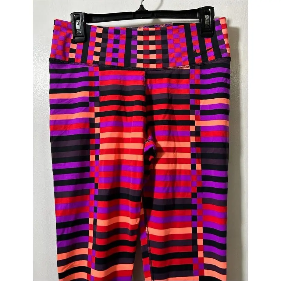 Nike clothing - Light Crimson (UPC: 886066956730) 1
