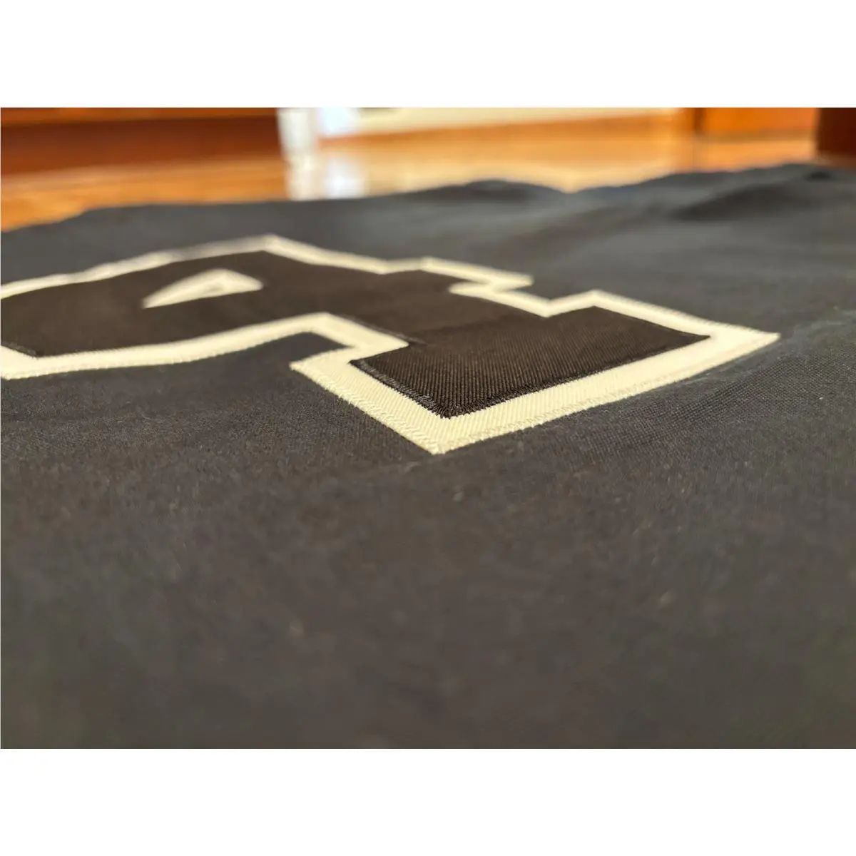 Nike clothing - Black / White (UPC: 197862842463) 4