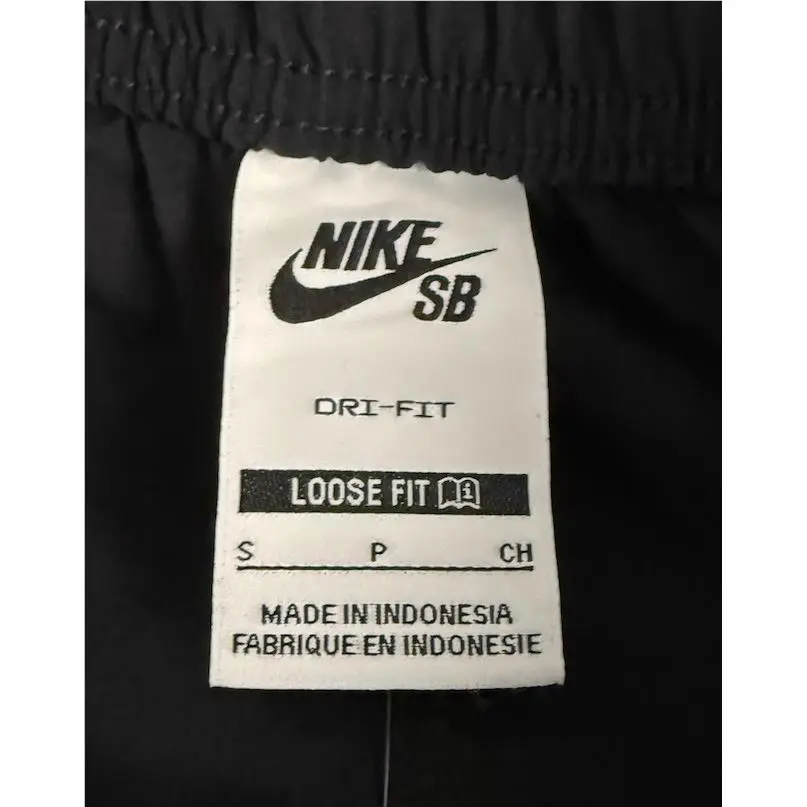 Nike clothing - Nike SB Kearny - Kearny - FV7347010 FV7347 010 - Black (UPC: 0197597450155) 2