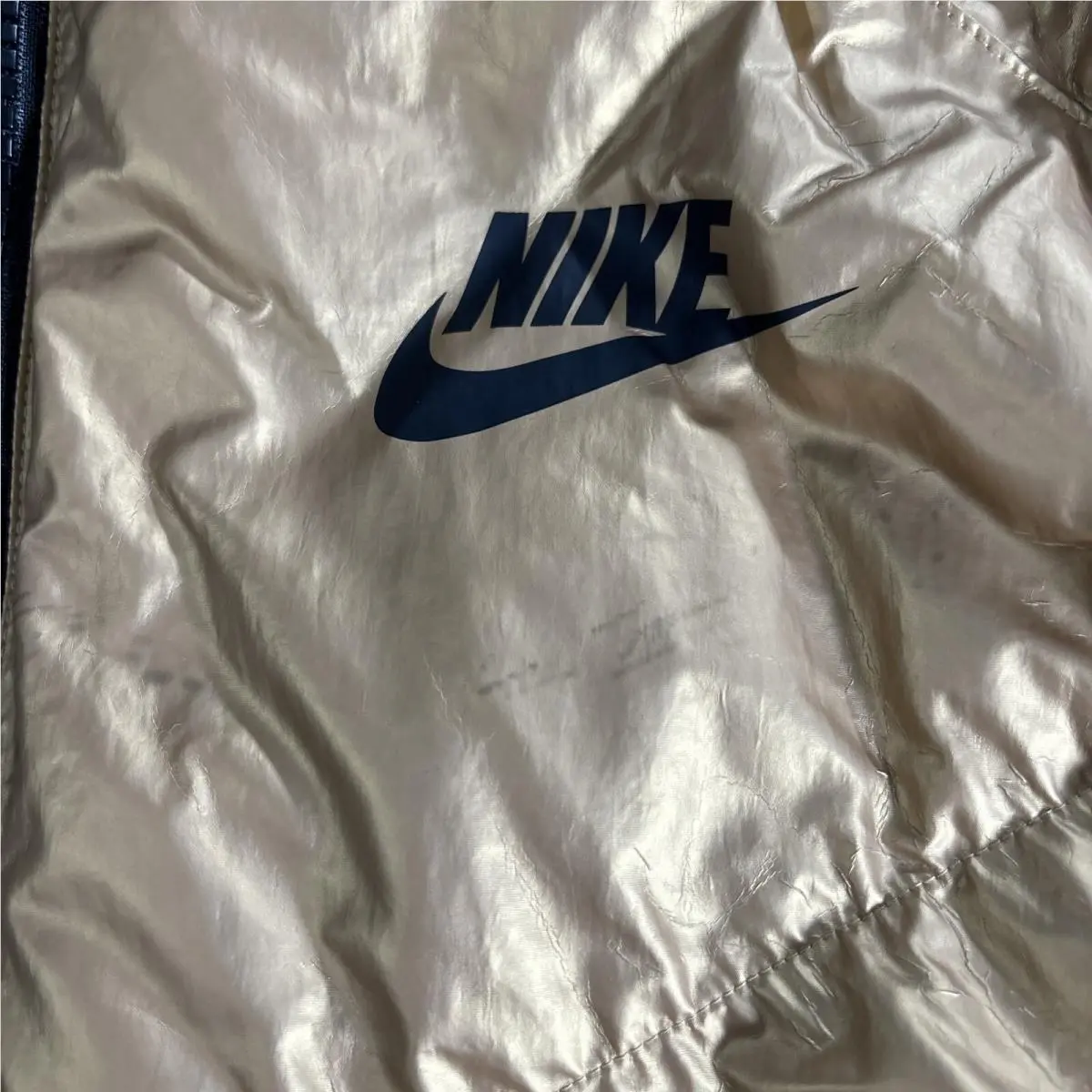 Nike clothing - Gold 8