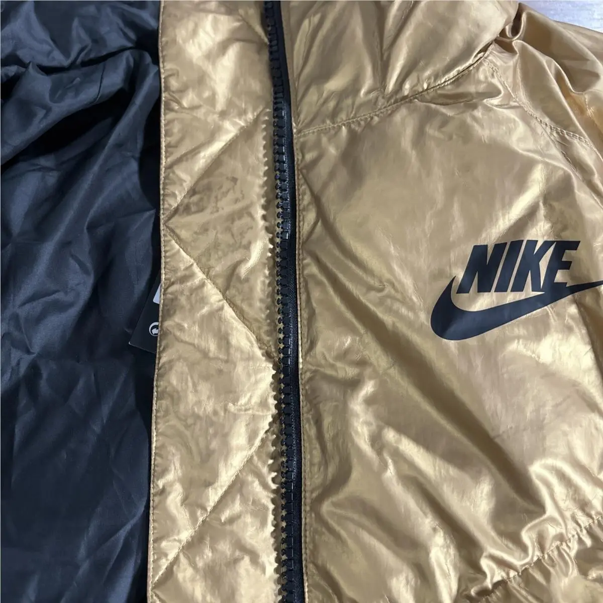Nike clothing - Gold 7