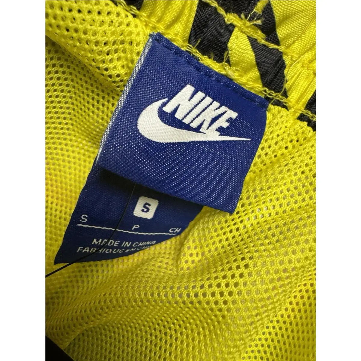Nike clothing - AQ2276740 - AQ2276740 - Yellow 2