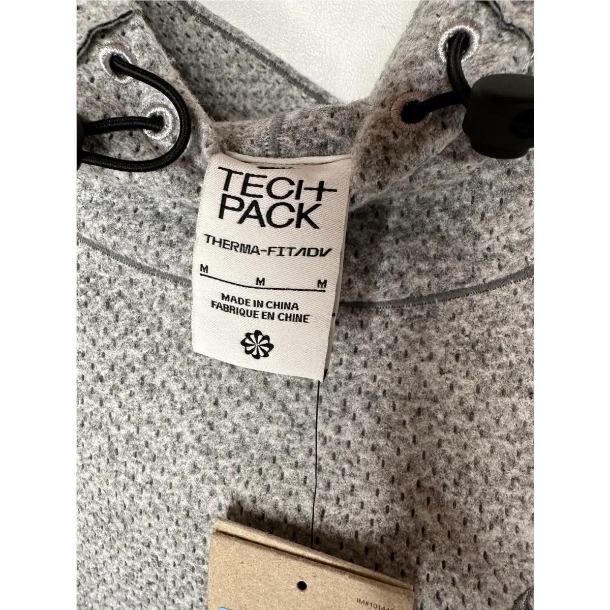 Nike clothing - Gray (UPC: 0196149923031) 1