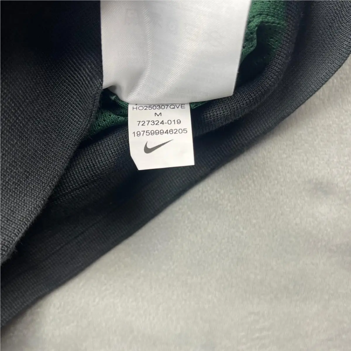 Nike clothing - Windrunner - Windrunner - Green 9