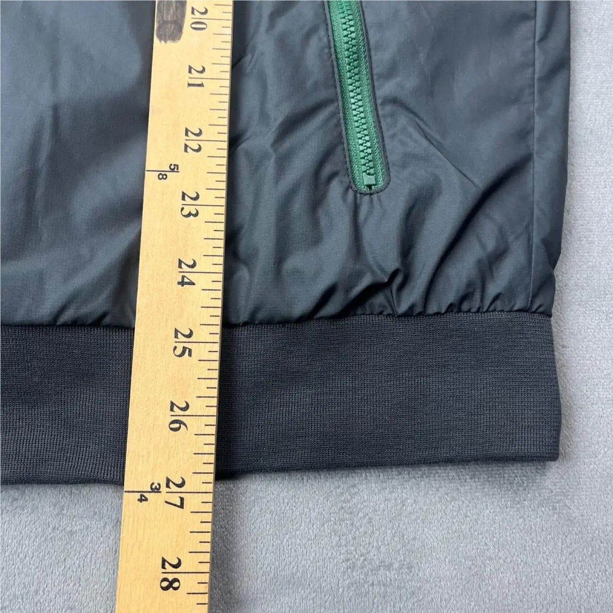 Nike clothing - Windrunner - Windrunner - Green 1