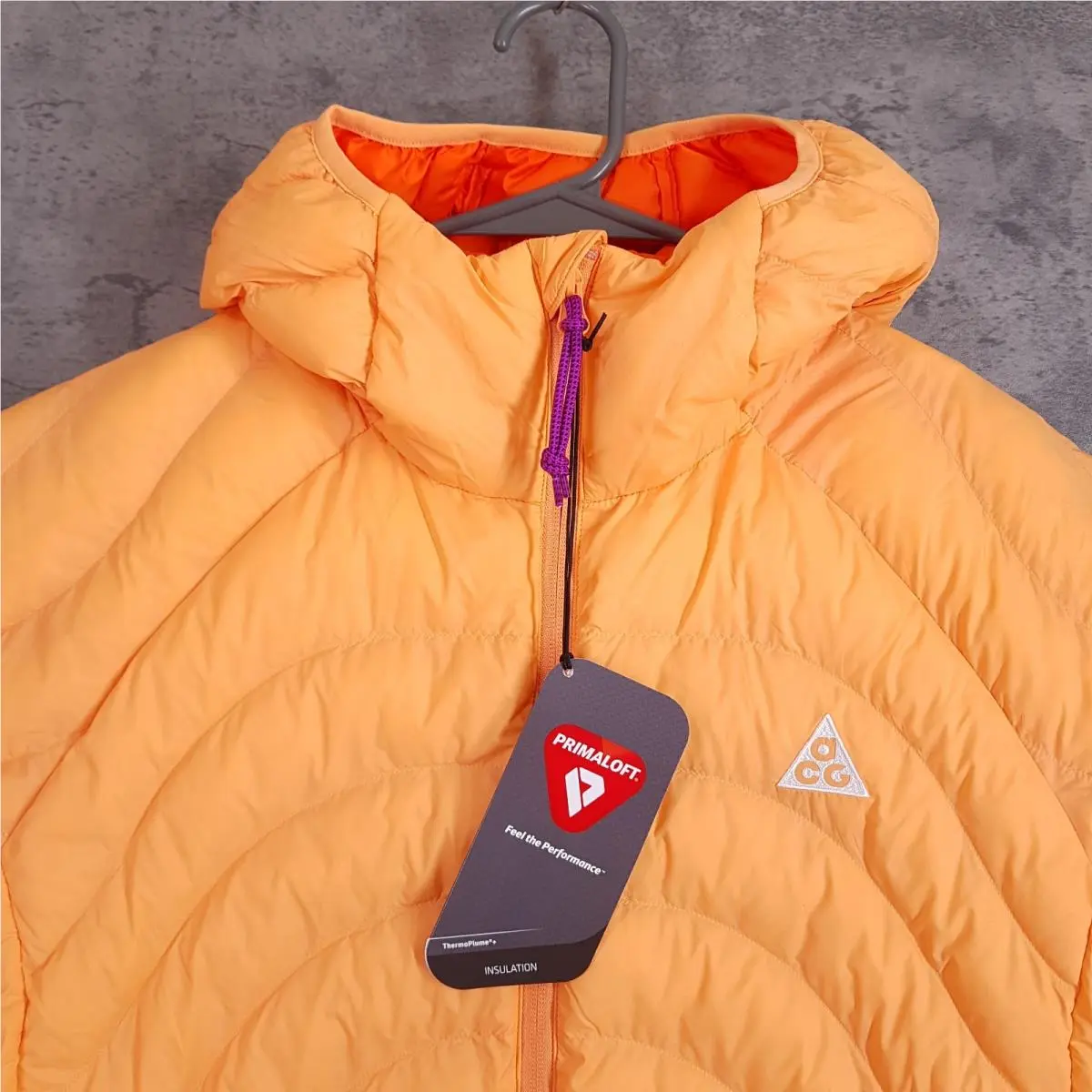 Nike clothing - Orange (UPC: 0198482035501) 1