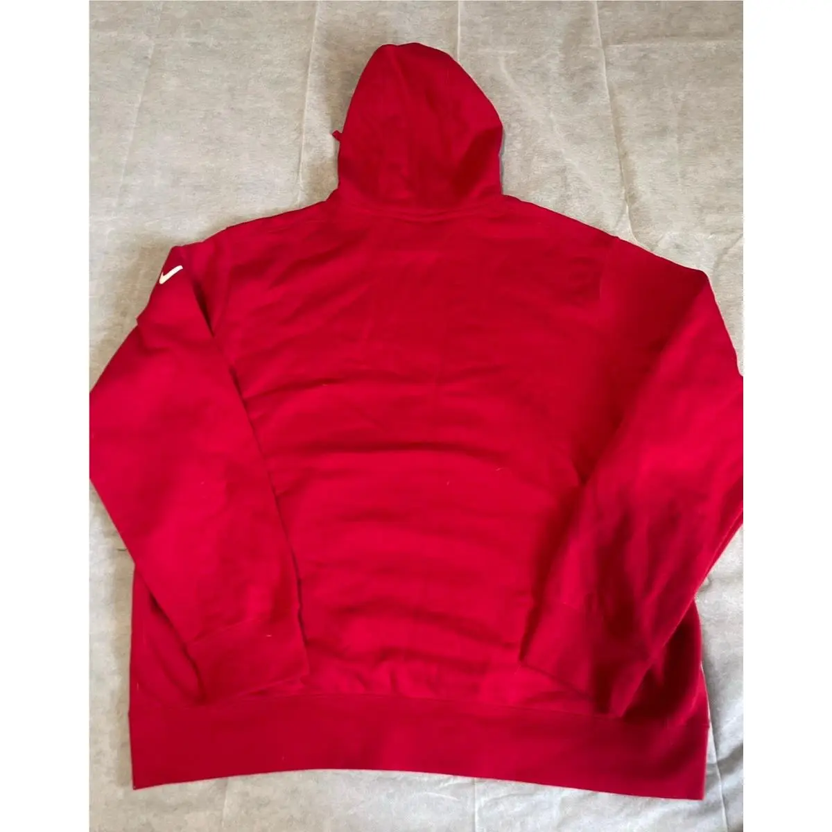Nike clothing - Red Gold (UPC: 0198424256902) 6
