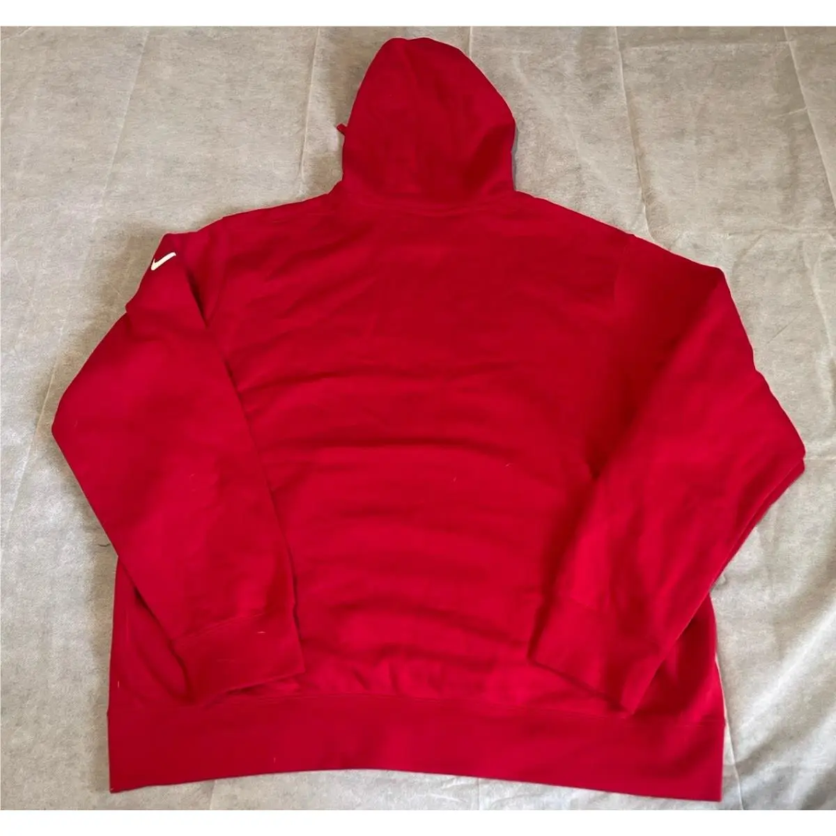 Nike clothing - Red Gold (UPC: 0198424256902) 7