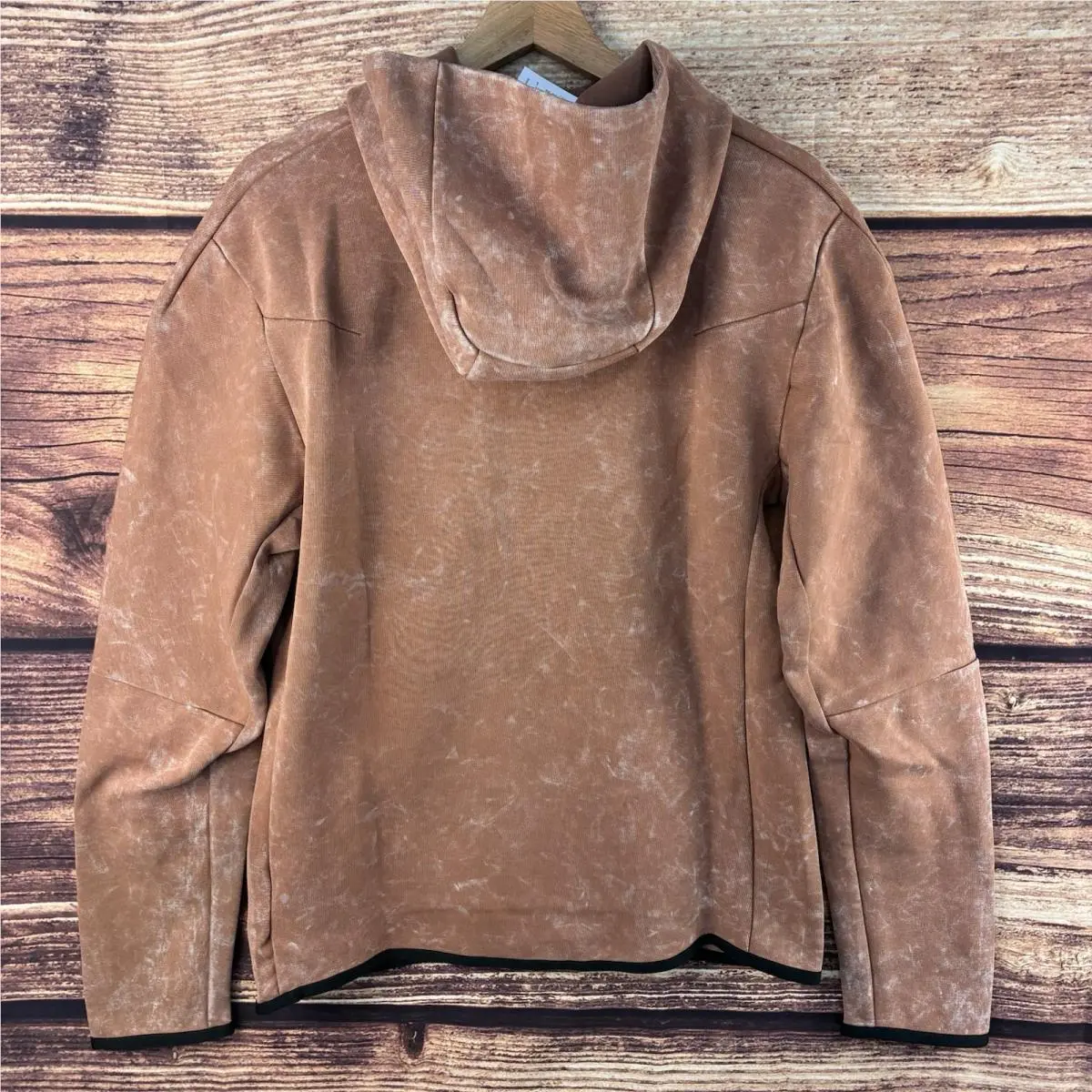 Nike clothing - Brown (UPC: 0195868489187) 0