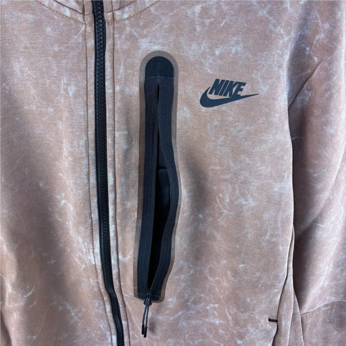 Nike clothing - Brown (UPC: 0195868489187) 5