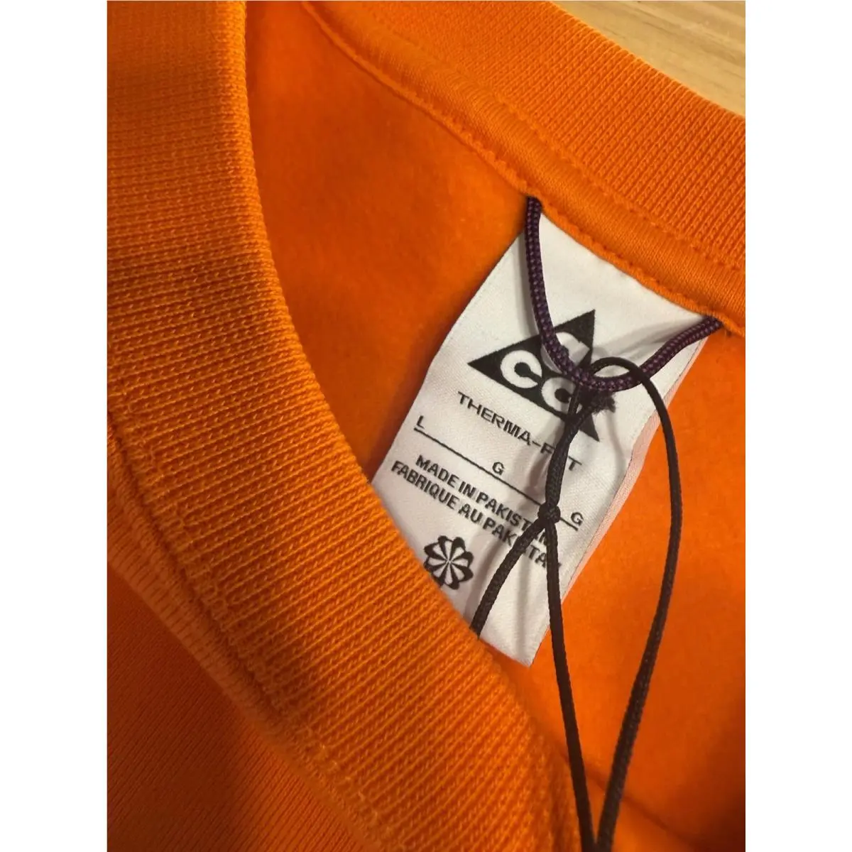 Nike clothing - Orange 4