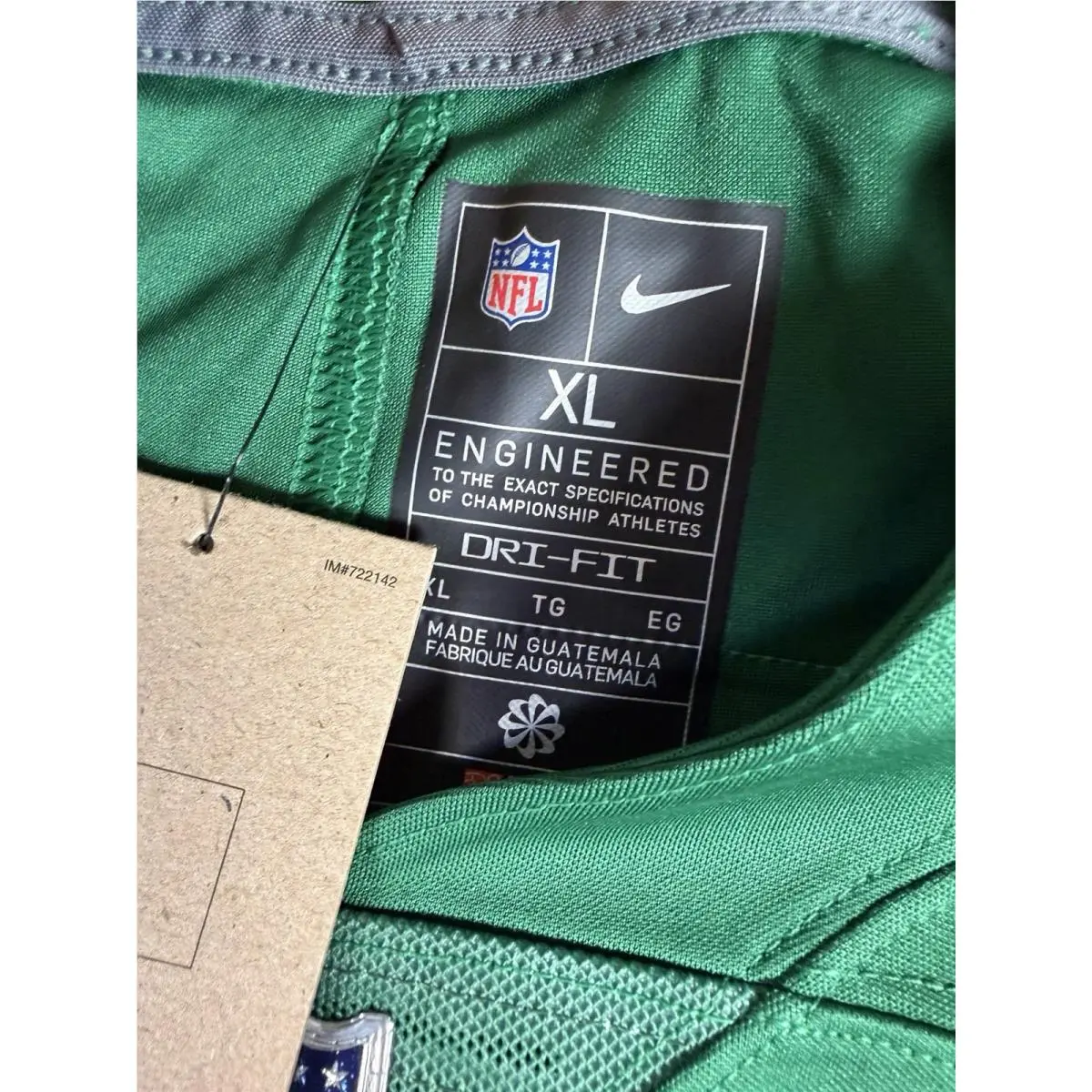 Nike clothing - Green 3