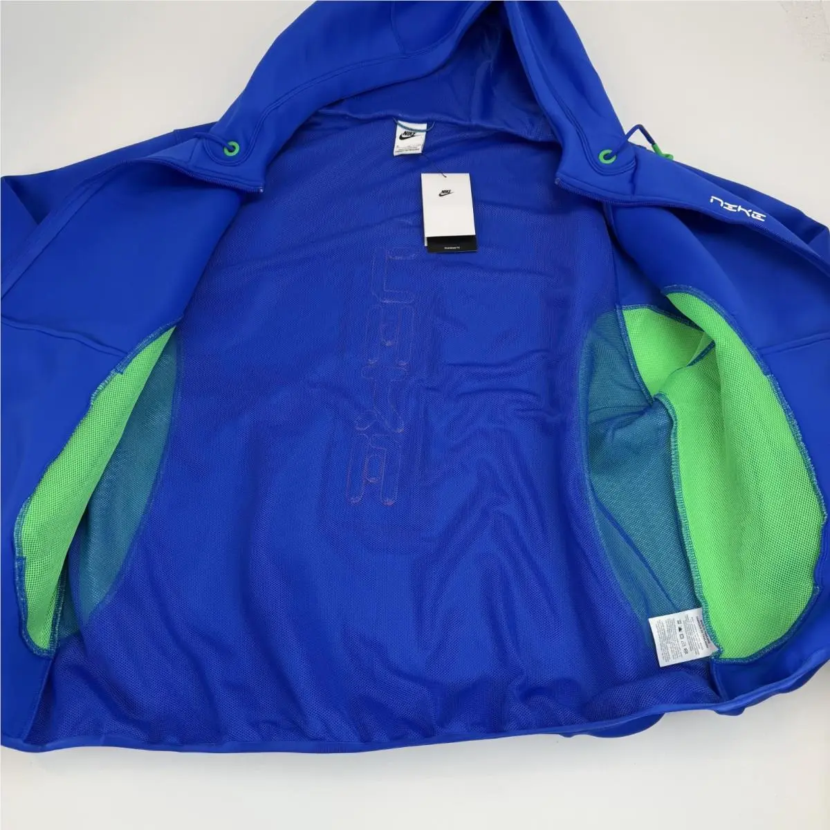 Nike clothing - Green 2