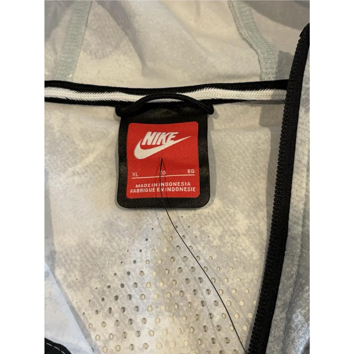 Nike clothing - Nike Dri-Fit - IF1333043 - Gray (UPC: 198728959653) 3