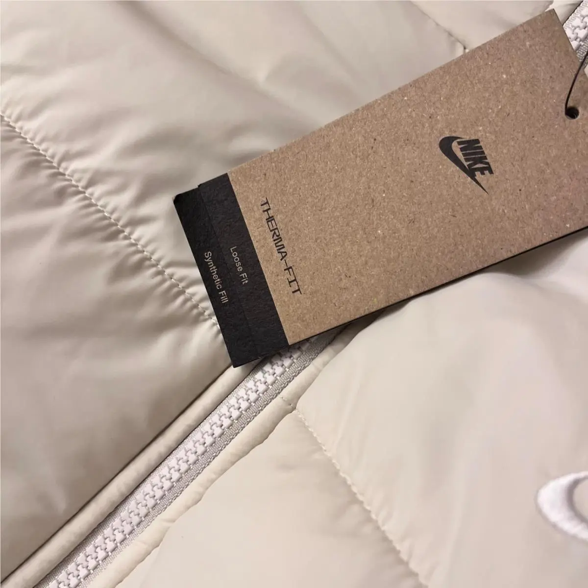 Nike clothing - Ivory (UPC: 198482128302) 0