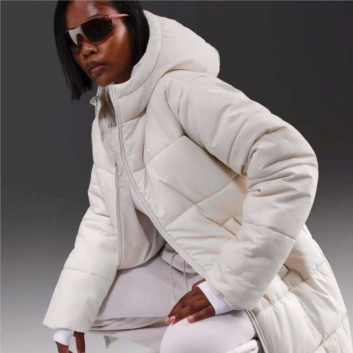 Nike clothing - Ivory (UPC: 198482128302) 3