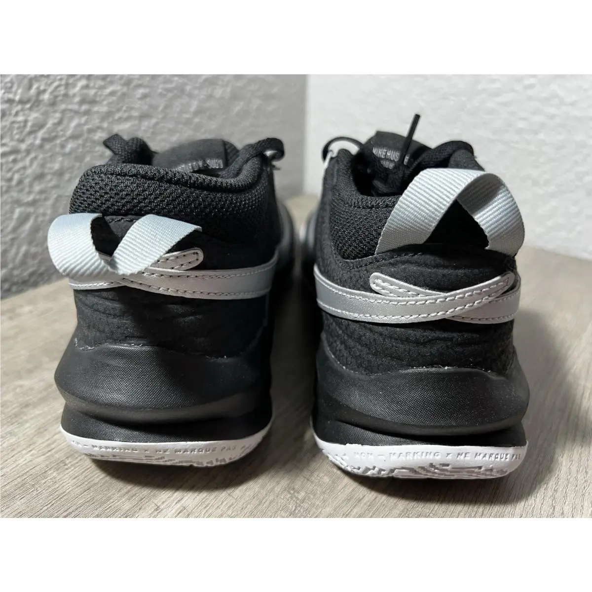 Nike shoes - Nike Team Hustle - Team Hustle - Black 4