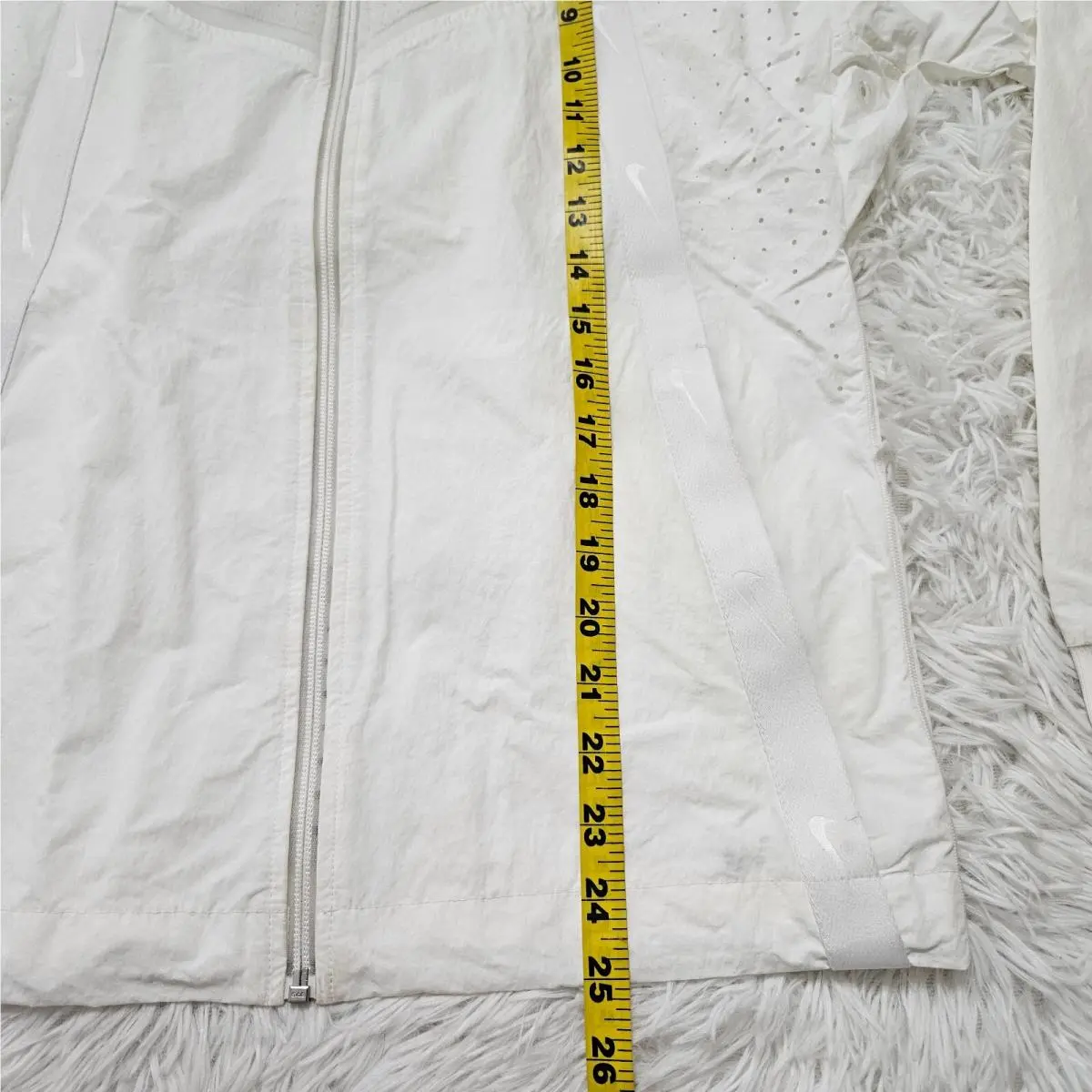 Nike clothing - White 15