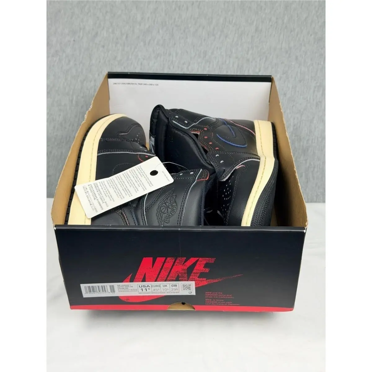Nike shoes - Jordan 1 Retro High OG Black Muslin - Black 9