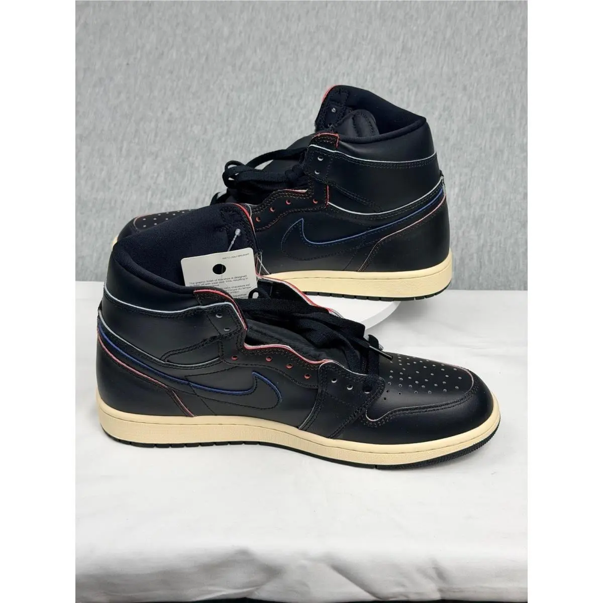 Nike shoes - Jordan 1 Retro High OG Black Muslin - Black 6