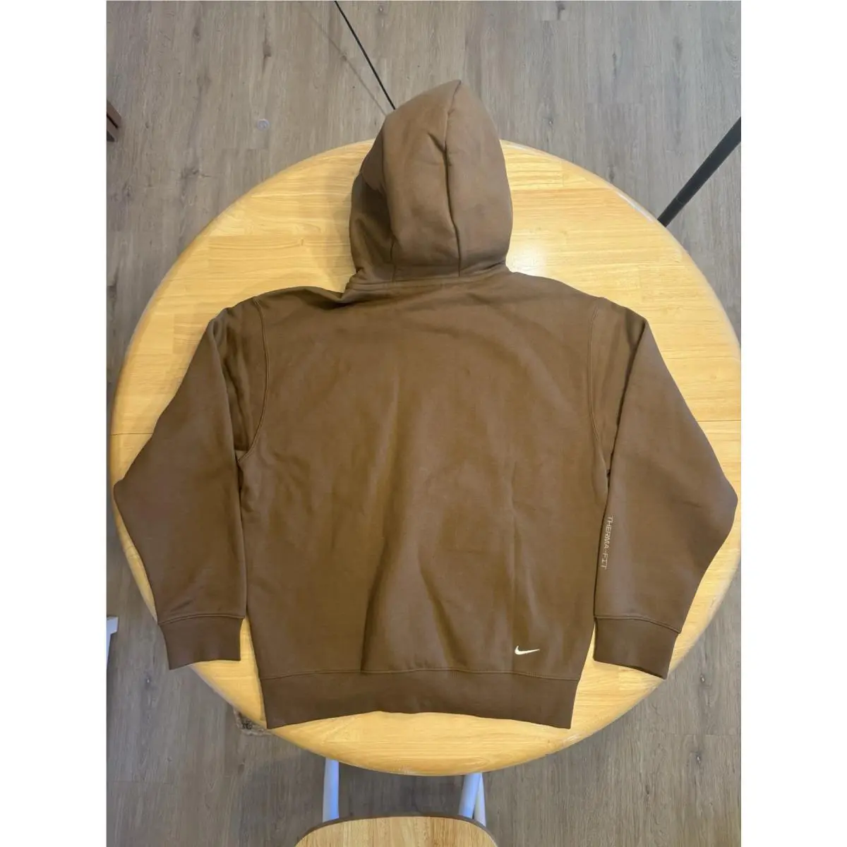 Nike clothing - Brown 3