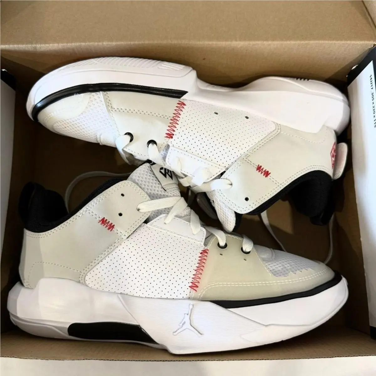 Nike shoes - White 1