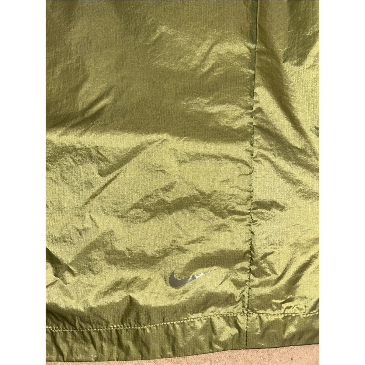 Nike clothing - Olive (UPC: 195871917752) 3