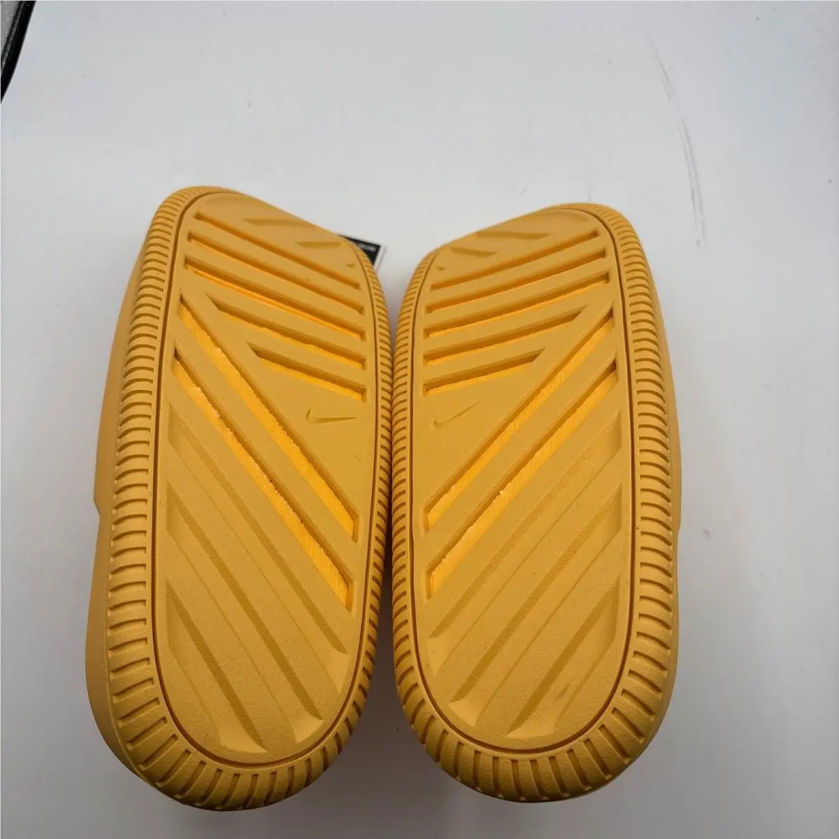 Nike shoes - Nike Calm Slide 2.0 - Calm Slide - Yellow 4