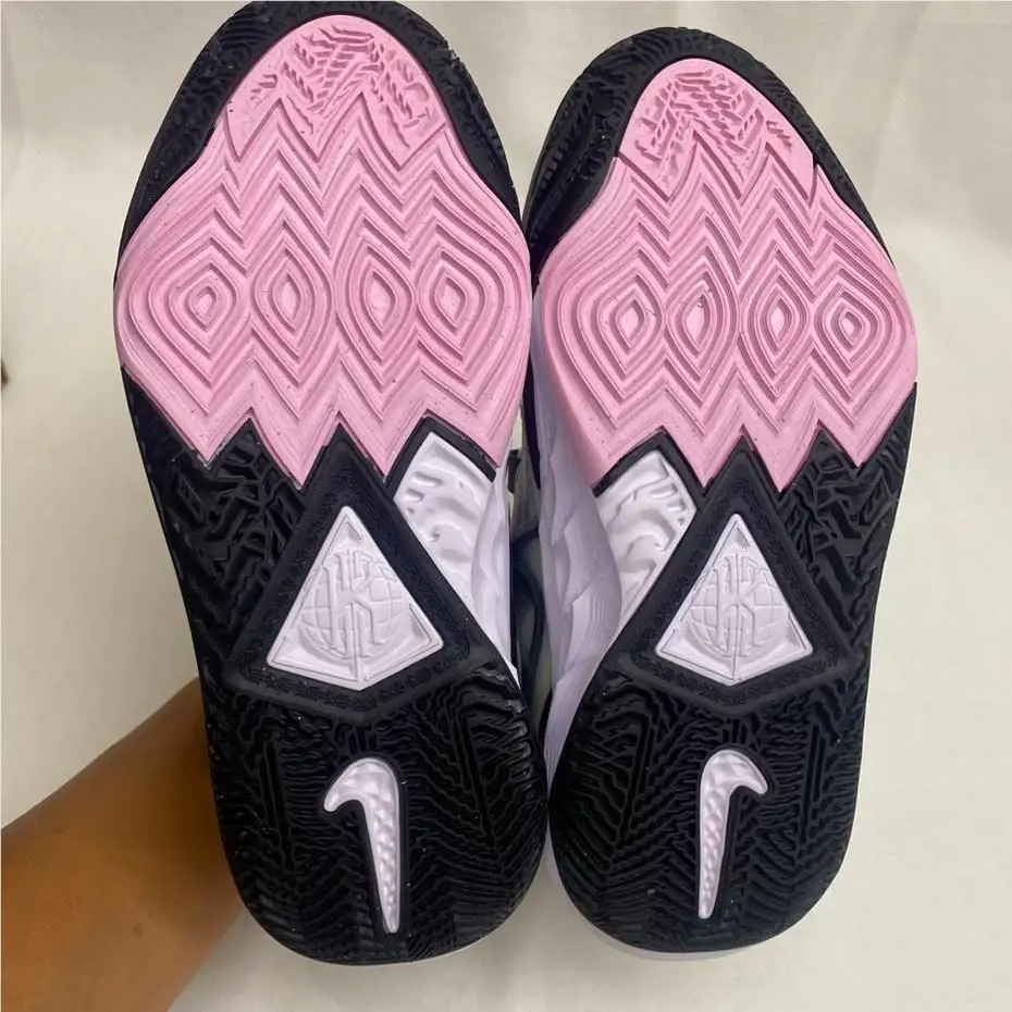 Nike shoes - Black 8