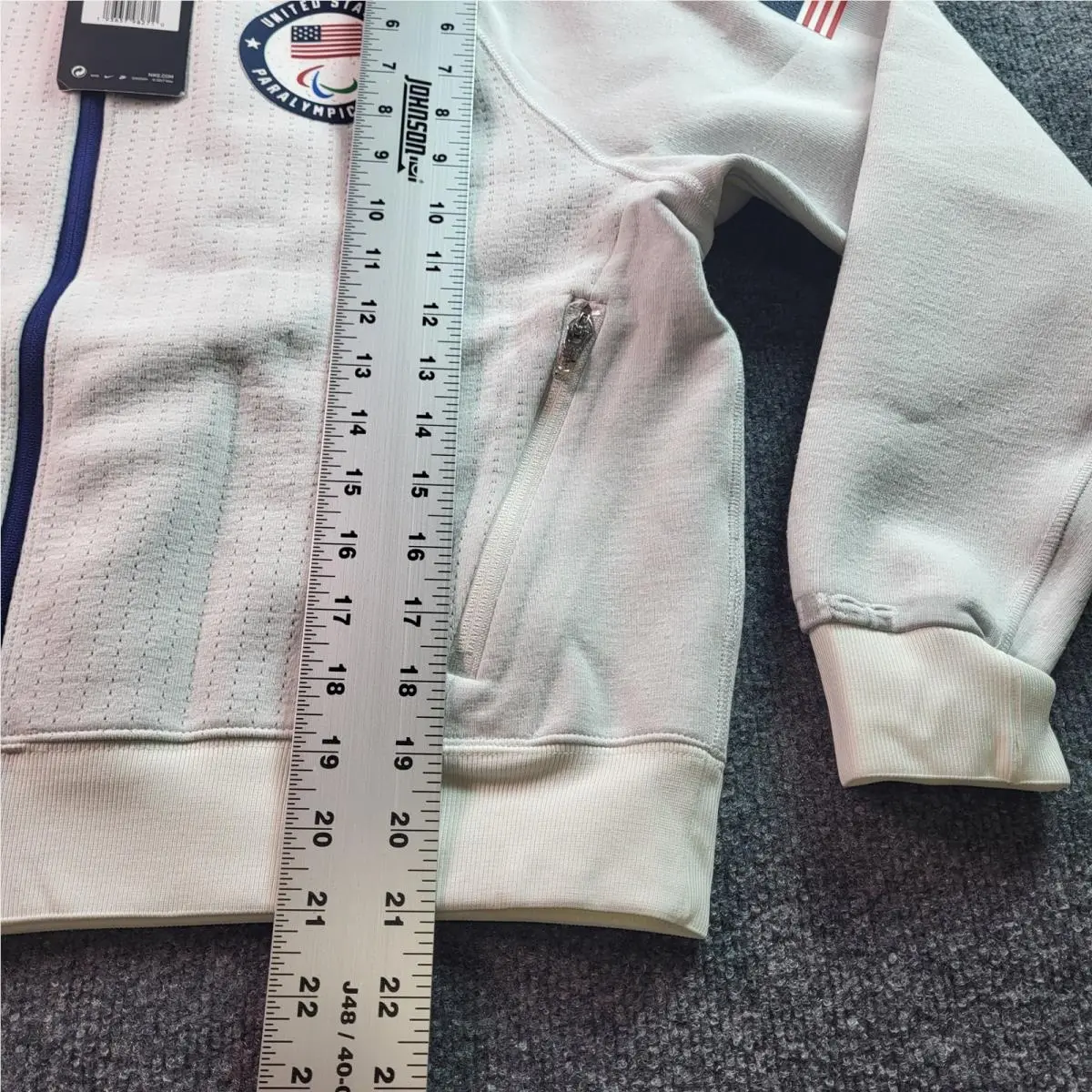 Nike clothing - White 3