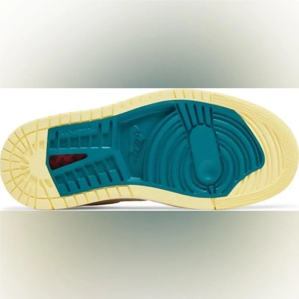 Nike shoes - Jordan 1 Zoom CMFT 2 - Yellow 3