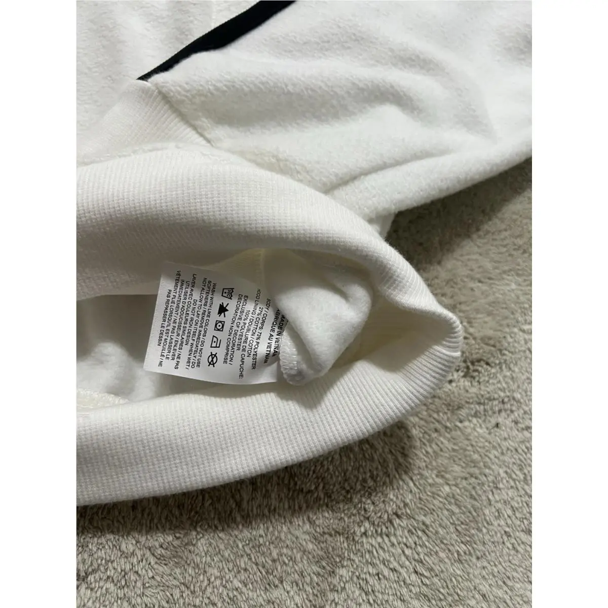 Nike clothing - White 3
