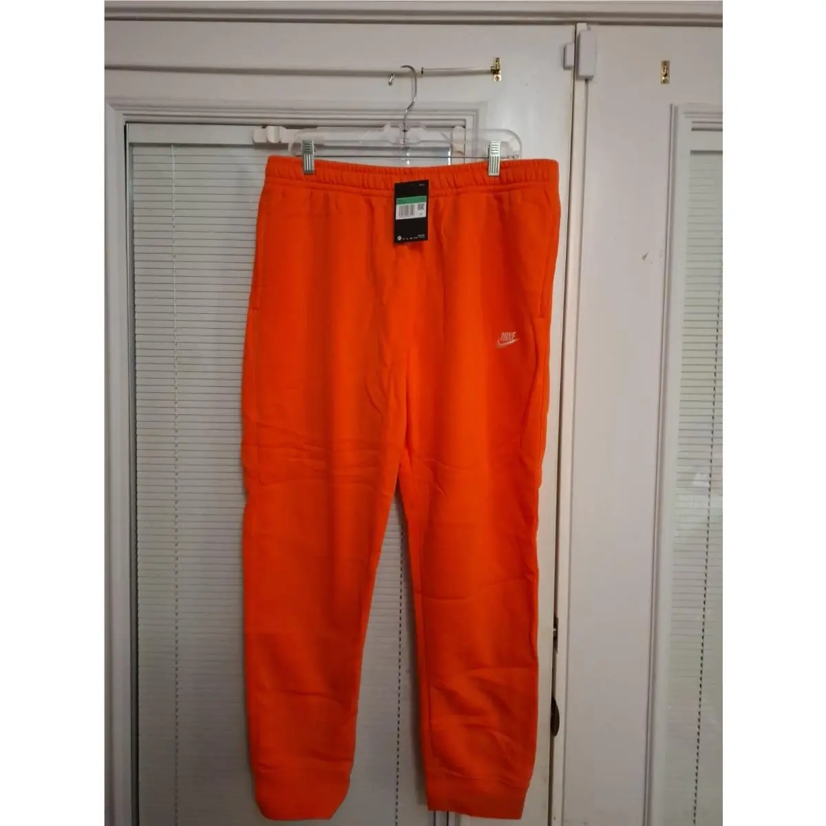 Nike Size XL Orange Sportswear Club Fleece Joggers