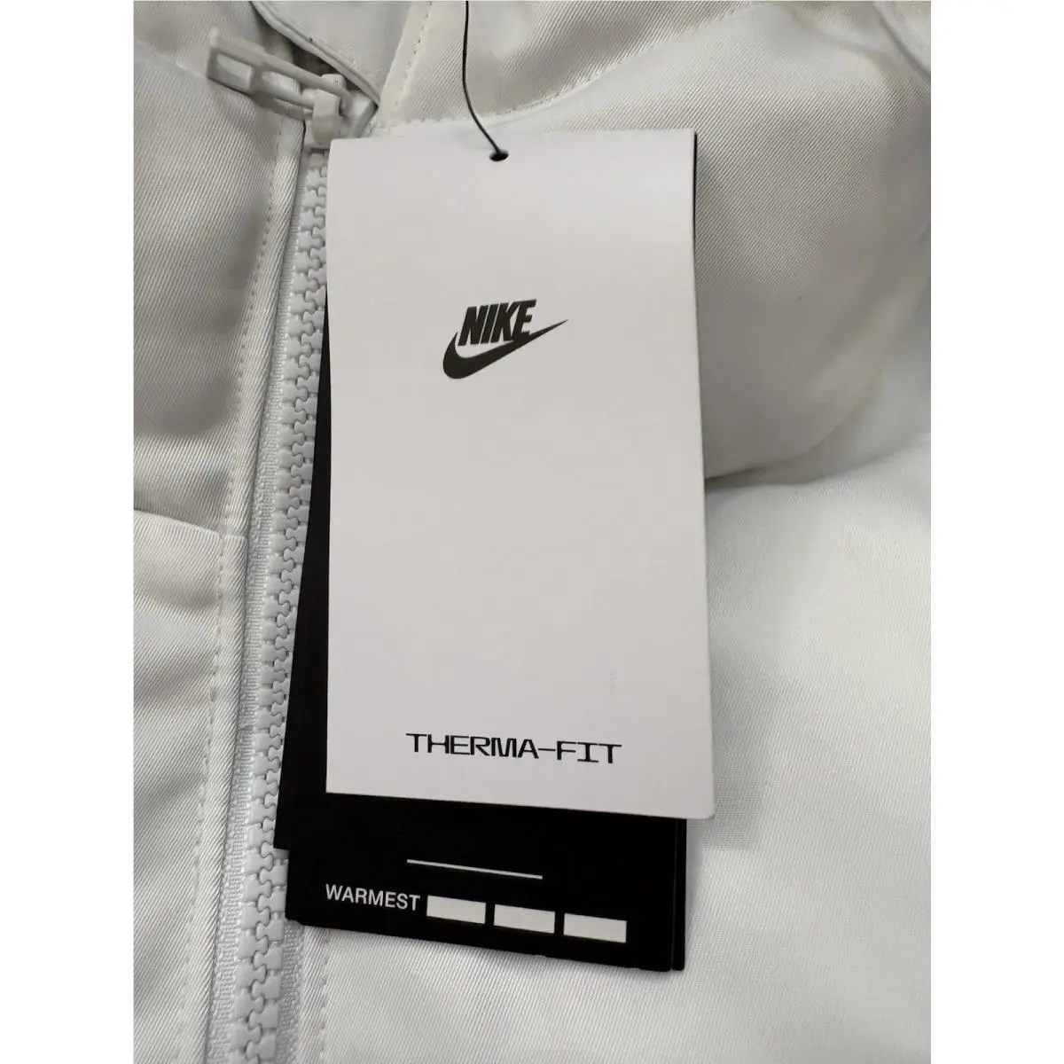 Nike clothing - Summit White 3