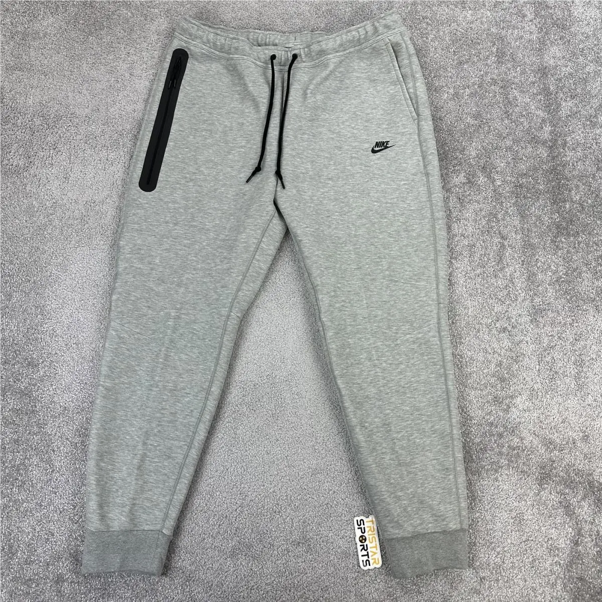 Nike clothing - Gray (UPC: 196607415108) 0