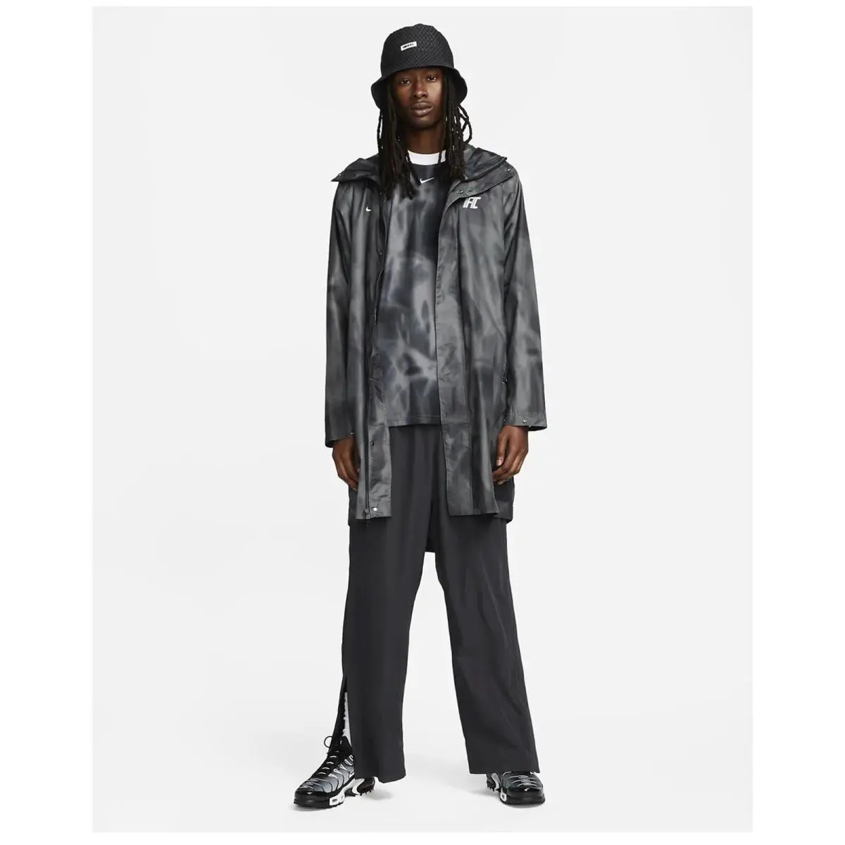 Nike Repel F.c. Men`s Woven Graphic Futbol Parka Size M Style: DV9755-068